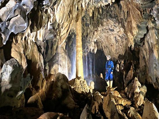 Cueva Alfredo Jahn o Tapa de Cambural