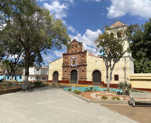 Visita a San Sebastián de los Reyes y la Gruta de Lourdes